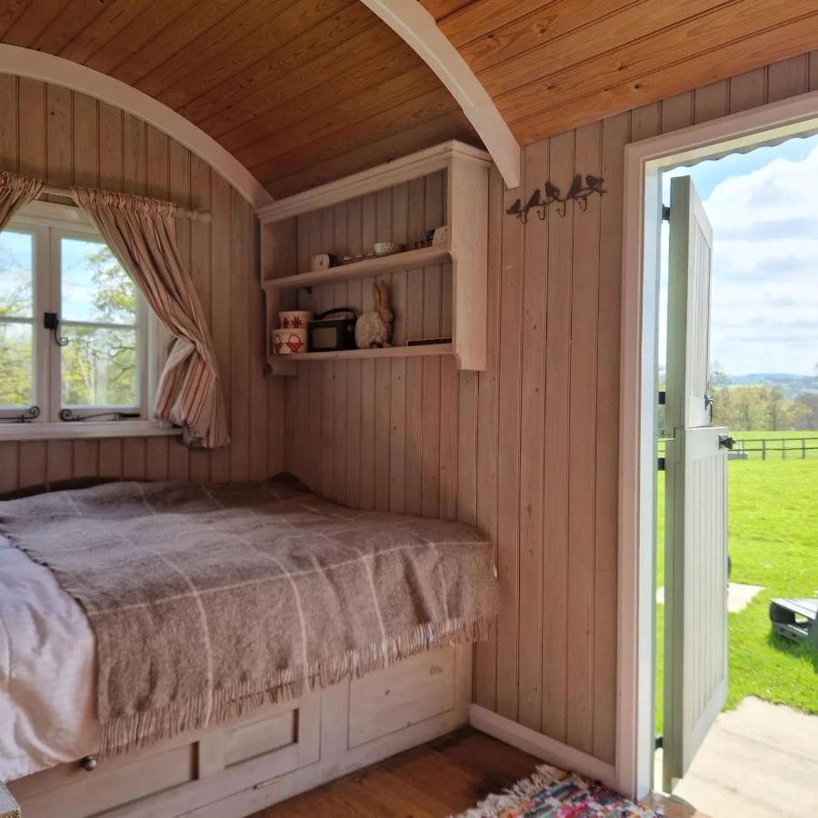 Molly Dishwasher Shepherds Hut Frant Dış mekan fotoğraf